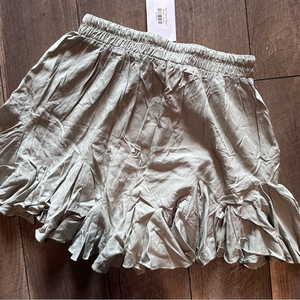 Mable Ruffle Shorts - Picture 6 of 7